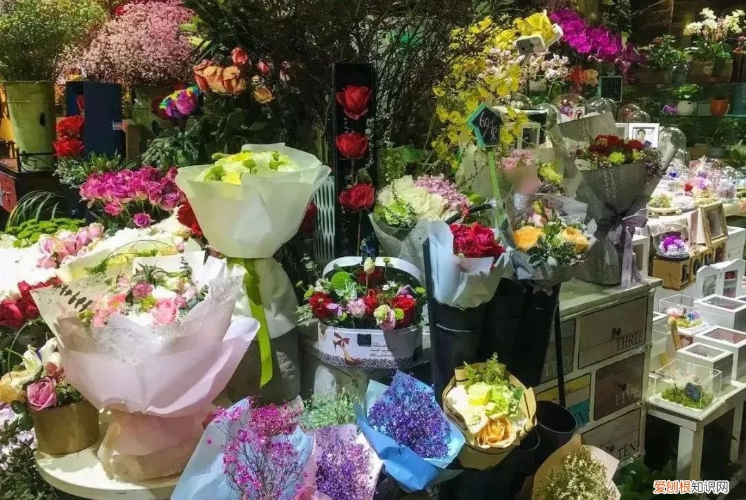 花店适合开在什么地方好 开花店利润如何