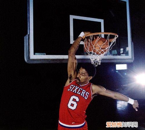 坎普为什么被称为雨人 为什么周伟被称为中国雨人