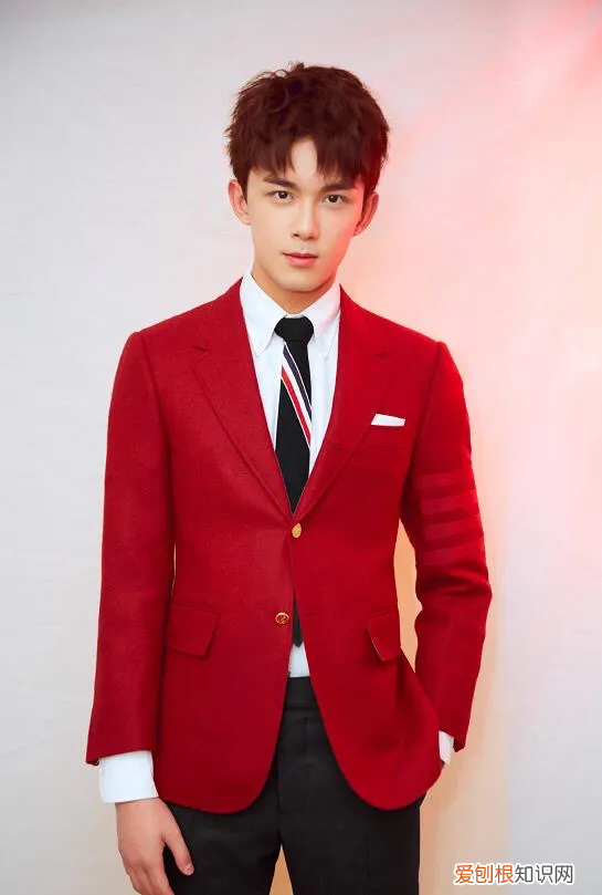 tfboys三个人身高是多高,吴磊身高秒杀tfboys