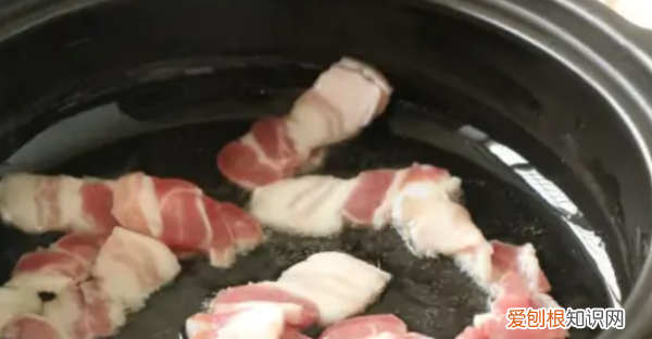 家常菜白菜炖粉条的做法，白菜炖粉条怎么做好吃又简单