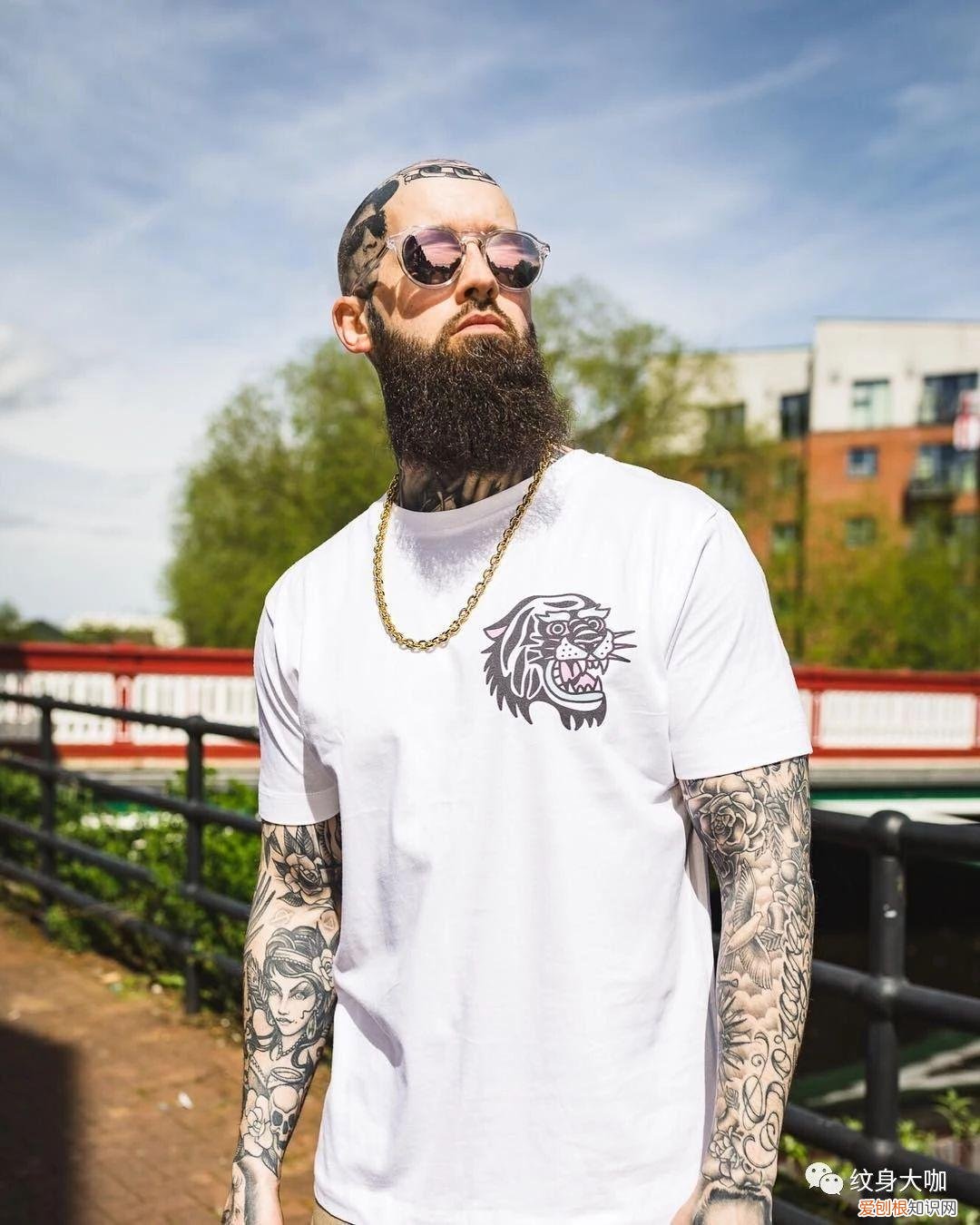 纹身洗完澡有点疼为什么 纹身为什么有点上瘾