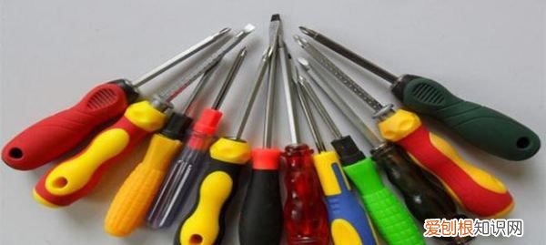 电脑死机、蓝屏、黑屏怎么办，电脑死机有什么办法可以处理?