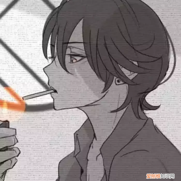 网易云扎心语录短句,网易云扎心热评配图