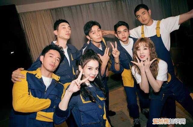 黄旭熙承认私生活混乱 黄旭熙怎么了出什么事了