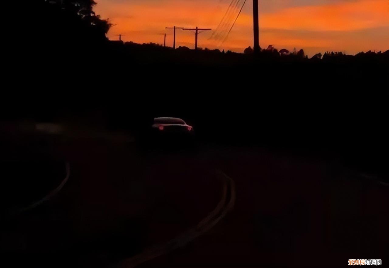 钱的现实感悟金钱与感情的说说，金钱物质现实经典句子