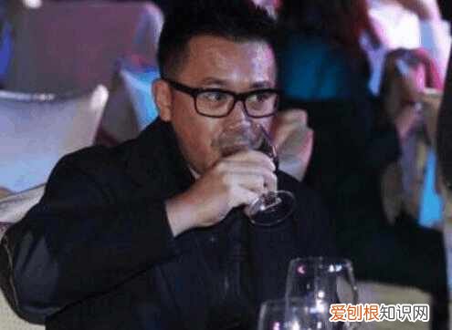 李晨白玩范冰冰关系 李晨白玩范冰冰三年