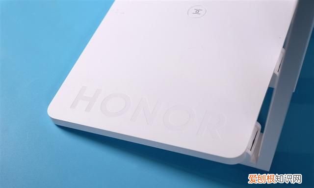 荣耀路由3是千兆wifi吗