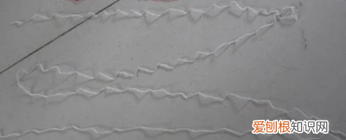 如何拆面粉袋子的线，面粉袋线头怎么拆掉