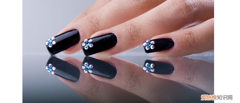 指甲油怎么涂,家里什么可以卸指甲油