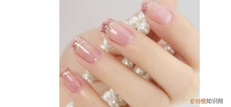 指甲油怎么涂,家里什么可以卸指甲油