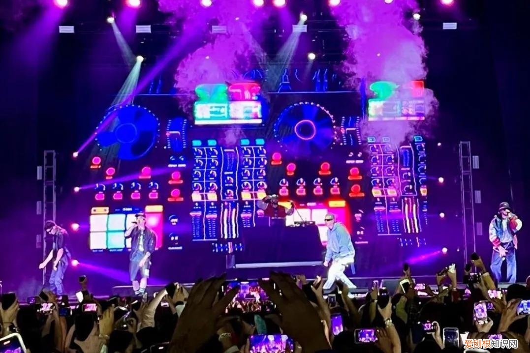 波多黎各属于哪个国家,8开头号码是哪个国家