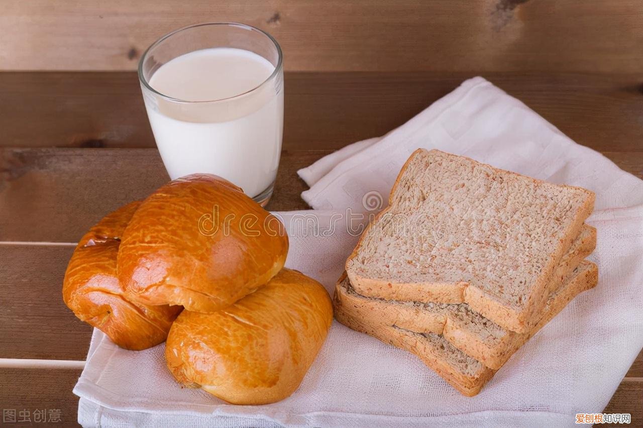 经常喝牛奶与从不喝牛奶的老年人，体质上的差别有多大？听医生说