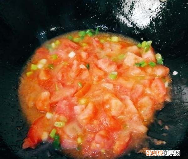 番茄炒蛋怎么炒出汁水,西红柿炒鸡蛋如何出汁出的多