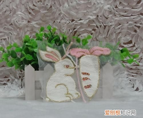 毛巾绣花和平绣有什么区别,小毛巾绣制版 什么是毛巾绣