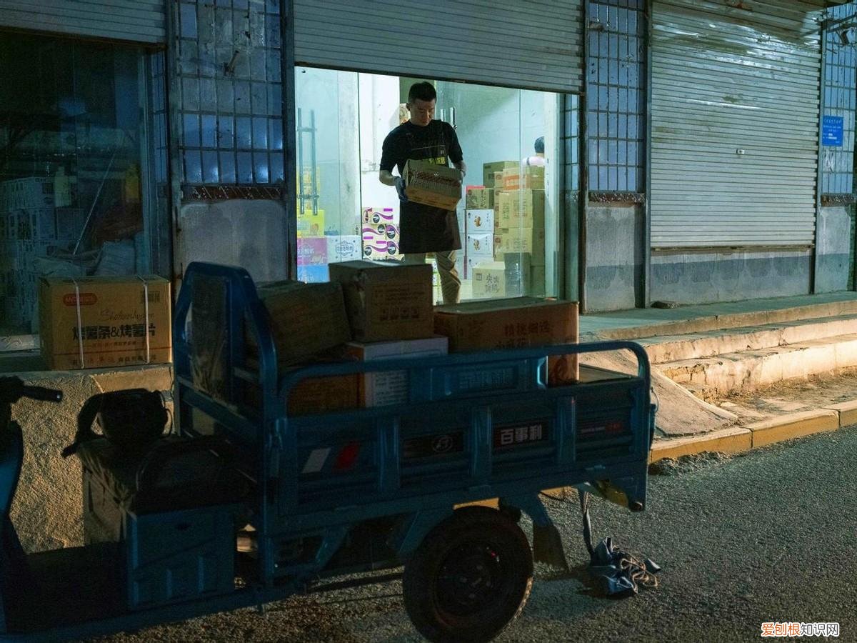 6年前，山东小伙为护母亲刺死辱母者，如今出狱2年，爱情事业双收