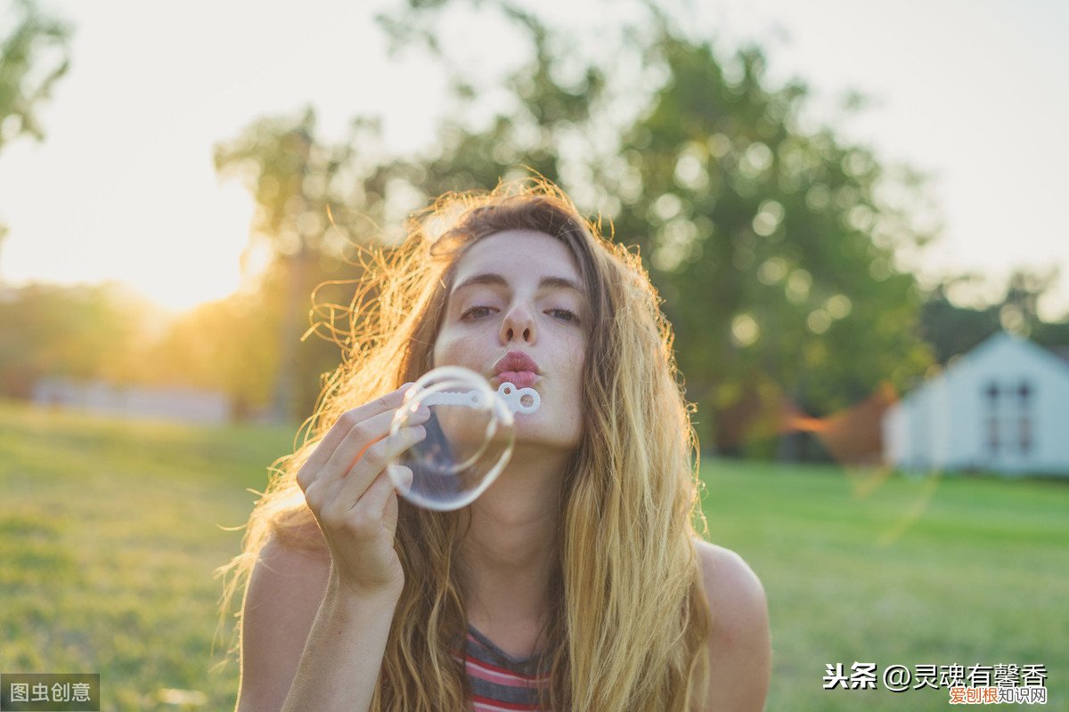 一别两宽暗示将放弃感情的句子 一别两宽是什么意思