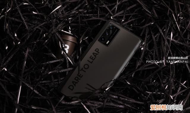 真我x7pro至尊版曲面屏黑色测评