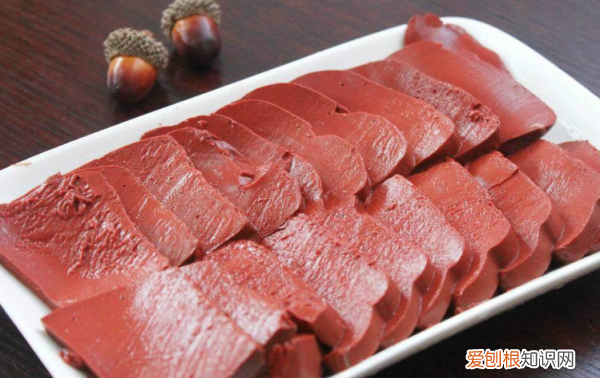 经常吃猪血鸭血好吗,白菜炒鸭血怎么做好吃