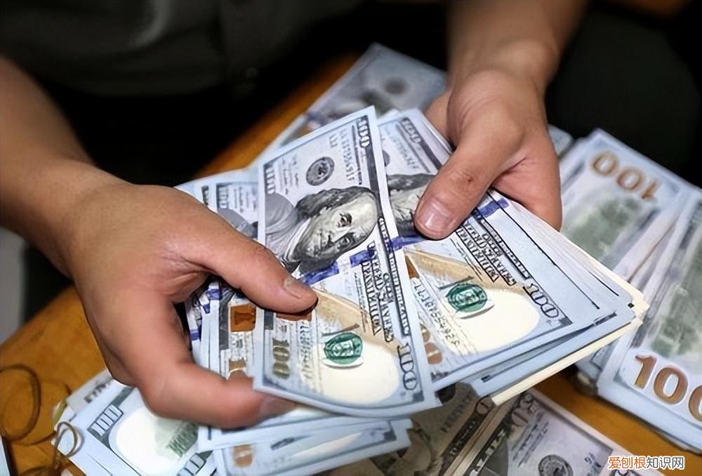 中国连抛1001亿美债后，开始大规模买进美大豆，外媒：或采购更多