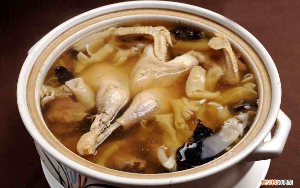 教你如何自制正宗炖鸡 炖鸡怎么炖好吃