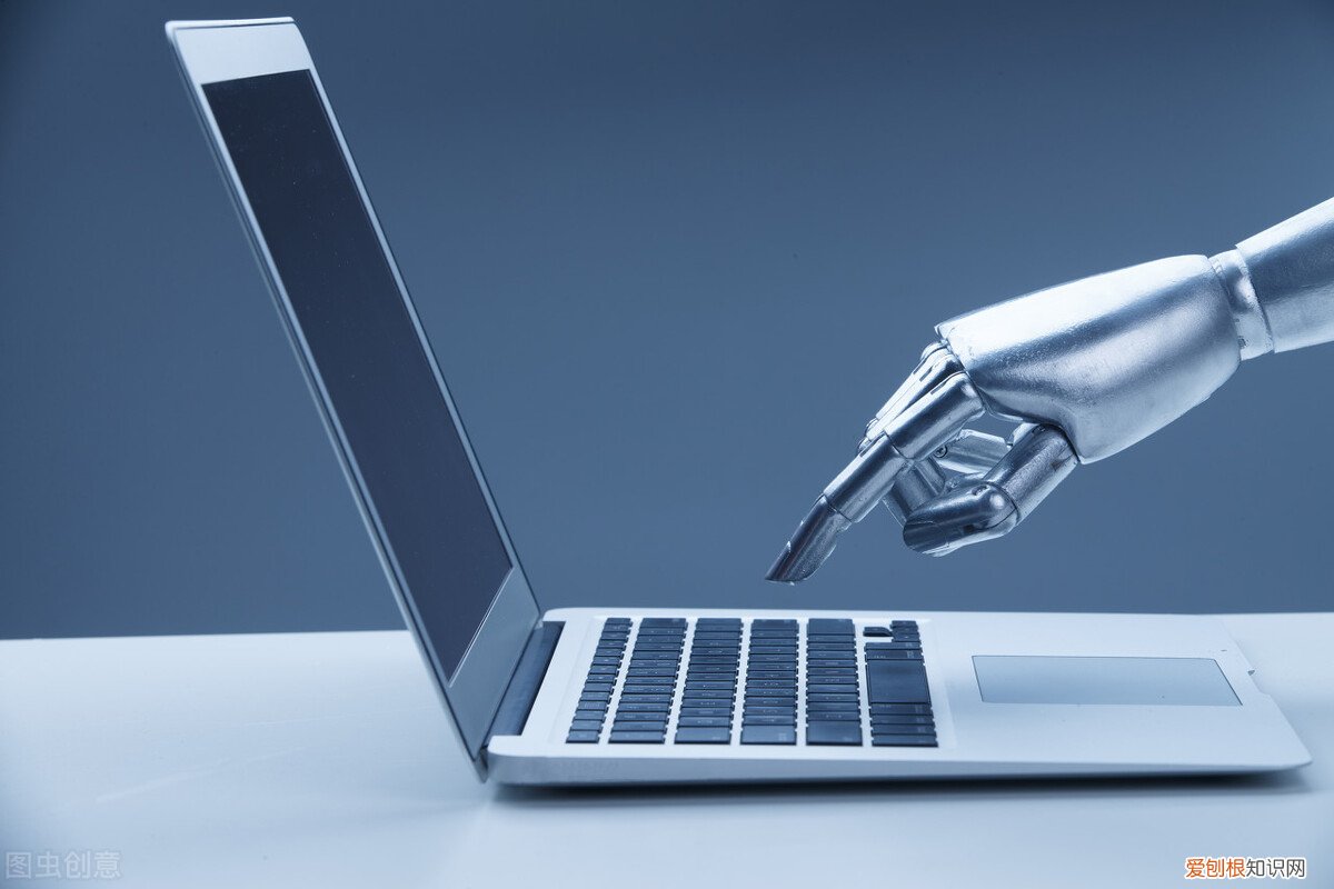 键盘上cmd cmd是哪个键