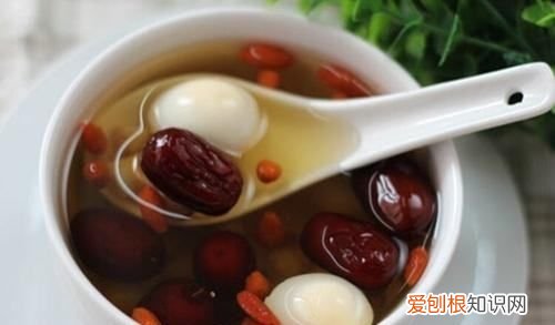 红枣桂圆姜红糖煮鸡蛋有什么作用 当归红枣枸杞桂圆姜红糖煮鸡蛋的功效
