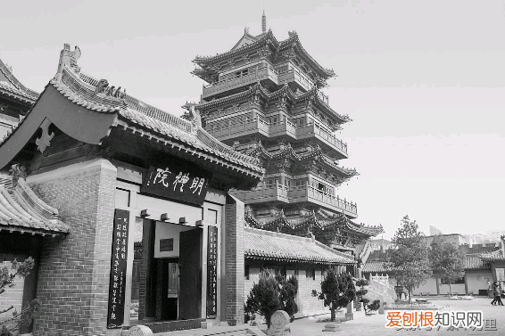 作为河南的第二大城市，洛阳为何始终没机会成为省会 洛阳是哪个省的