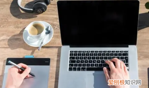 电脑截图全屏应该如何截，电脑屏幕怎么设置全屏桌面