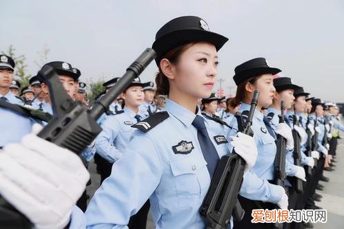 中国公安部门的警察都是公务员吗？有没有其他编制 警察是公务员吗