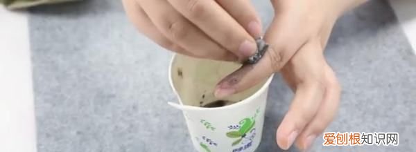 铅笔灰怎么洗,铅笔灰弄到鞋上怎么办