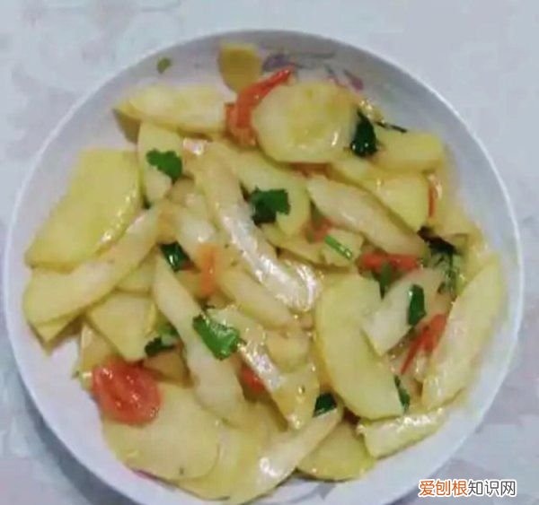 黄瓜种炒土豆片的做法,家常黄瓜炒土豆片的做法