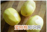 黄瓜种炒土豆片的做法，家常黄瓜炒土豆片的做法