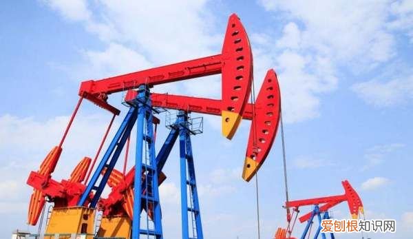 硝化棉是怎么发明的，硝化棉是什么生产的 硝化棉是什么成份