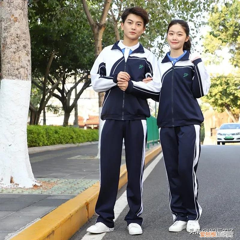 日本现在高中的校服是什么 日本初中和高中校服区别