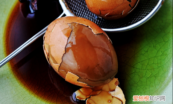 不剥壳卤蛋的制作方法，不剥壳卤鸡蛋的做法及配料