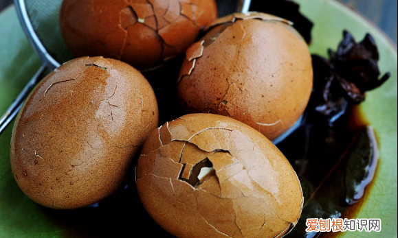 不剥壳卤蛋的制作方法，不剥壳卤鸡蛋的做法及配料