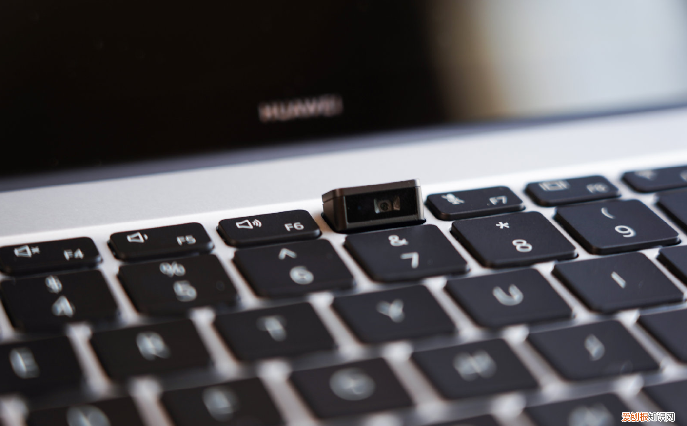 荣耀和小米笔记本哪个质量好 荣耀和小米哪个质量好