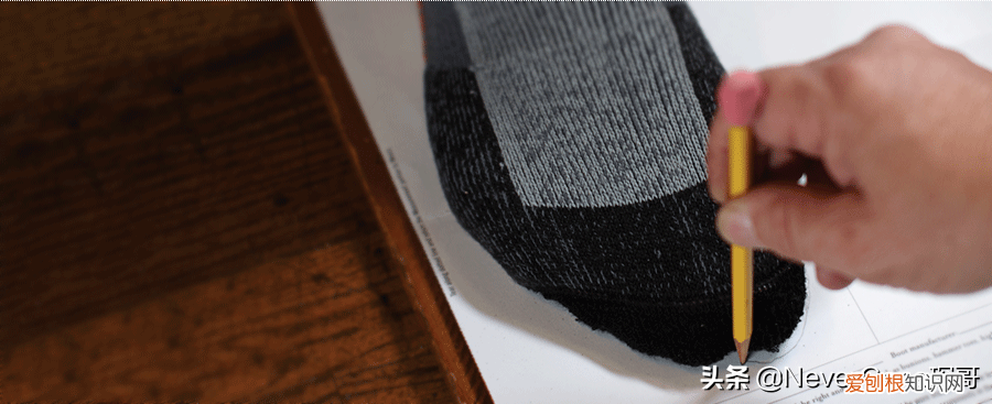 如何测量脚长脚宽 如何测量脚长