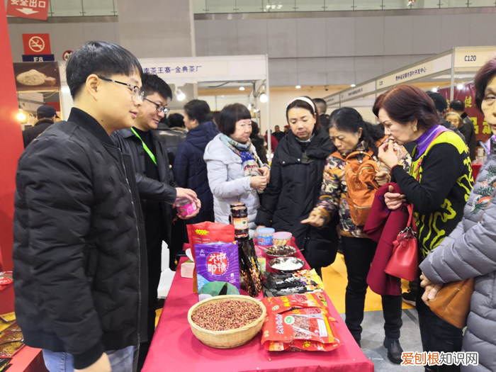 如何精准查找微商团队合作联系方式