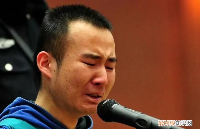 药家鑫什么时候被行刑的 21岁药家鑫被判死刑始末