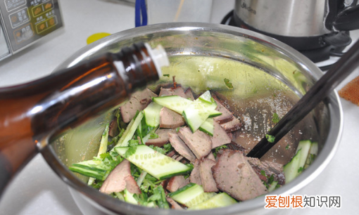 熟猪肝凉拌怎么做好吃窍门，凉拌猪肝怎么做好吃家常做法教程