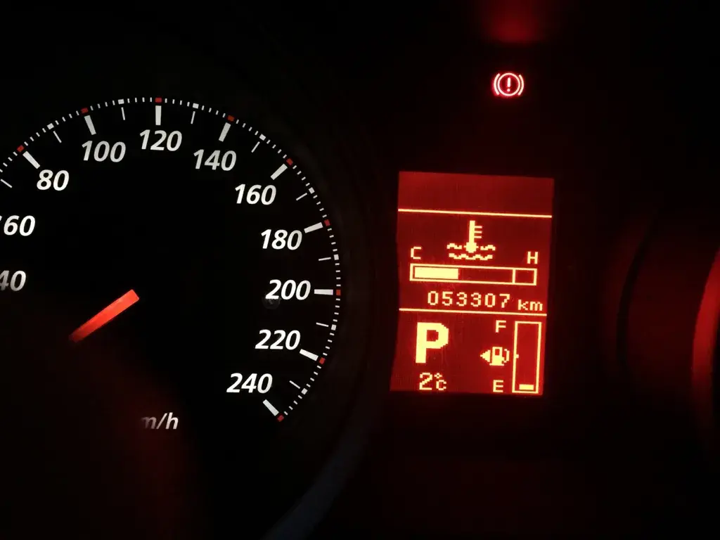 车子温度高怎么解决