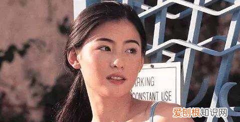 女生如何自爱，做一个自尊自爱自信自强的女生