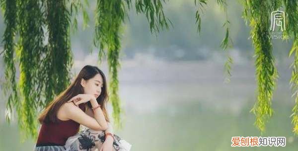 女生如何自爱，做一个自尊自爱自信自强的女生