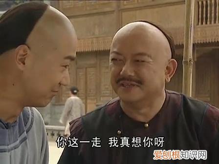 乾隆帝最后杀死和珅而不杀纪晓岚的关键原因 立刻赐死和珅和珅的官比纪晓岚大