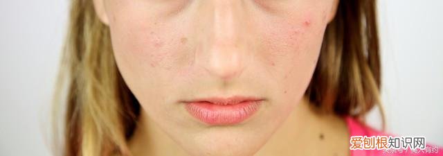 怎么去黑头在家里