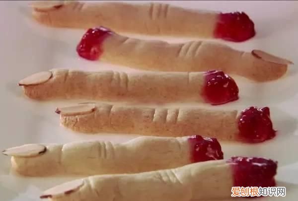 万圣节要吃的食物英文介绍及中文