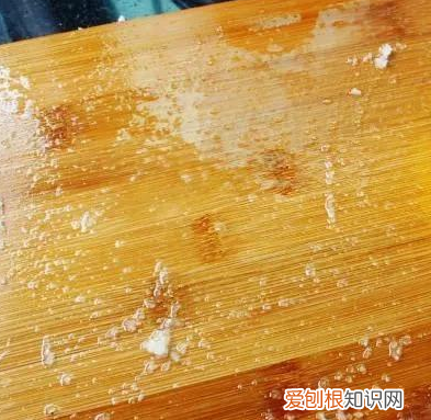 消毒碗柜发霉怎么办 家里的碗柜生霉怎么办