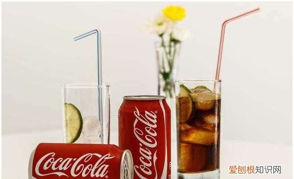 夏天喝冰可乐好不好 夏天喝冰可乐可以