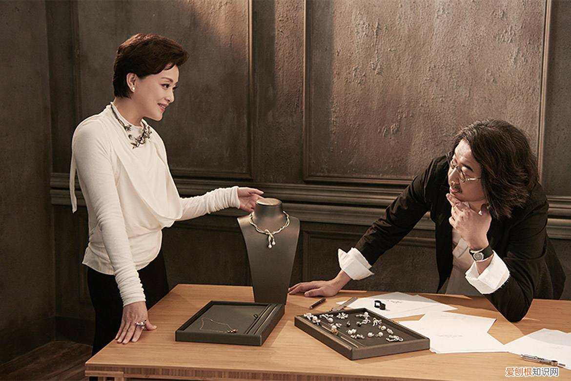 2020年乘风破浪的姐姐主持人是谁